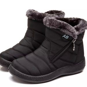 Women’s Boots Fashion Size (39) 8.5